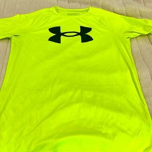 Under Armour dry fit tee. Electric yellow. Boys youth XL.